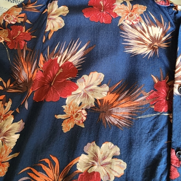 Denim & Flower Mens Button down - Picture 2 of 4